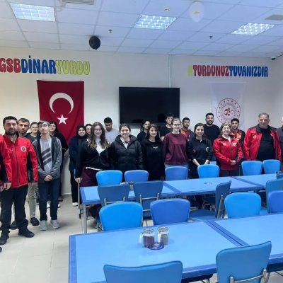 DEPREM HAFTASINDA ANLAMLI EĞİTİM: DİNAR’DA ÜNİVERSİTELİLERE AFET FARKINDALIK SEMİNERİ